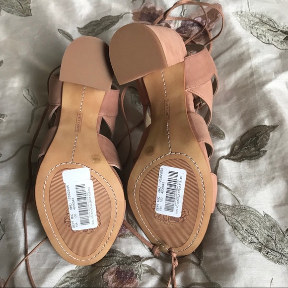 Vince Camuto Strappy Ankle Wrap Block Heel 🐪 - Picture 2 of 4